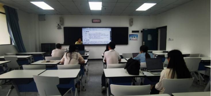 軟件公共技術(shù)教研室舉行青年教師教學競賽專題教研活動 聚焦實踐教學平臺創(chuàng)新